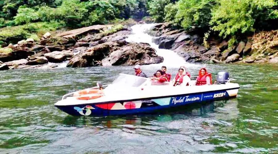 കക്കയത്ത് ഹൈഡൽ ടൂറിസം സെൻറർ തുറന്നു കക്കയത്ത് ഹൈഡൽ ടൂറിസം സെൻറർ തുറന്നു