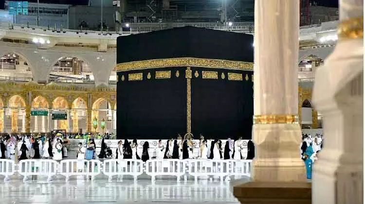 കൂടുതൽ തീർഥാടകർക്ക് അനുമതി: മസ്ജിദുൽ ഹറാം സജീവമായി കൂടുതൽ തീർഥാടകർക്ക് അനുമതി: മസ്ജിദുൽ ഹറാം സജീവമായി