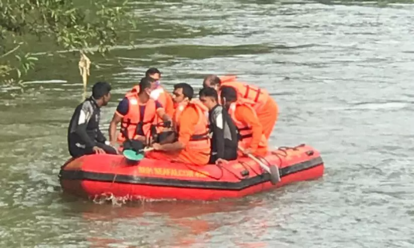 poolakkadavu searching