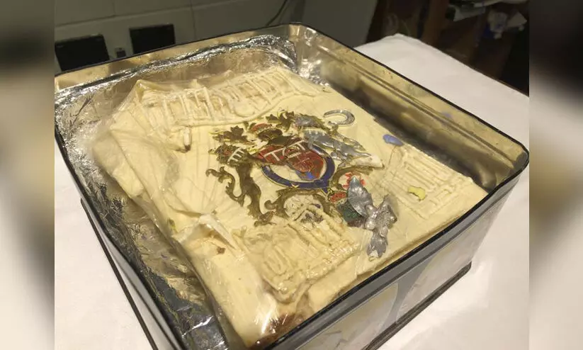 charles-diana wedding cake slice charles-diana wedding cake slice