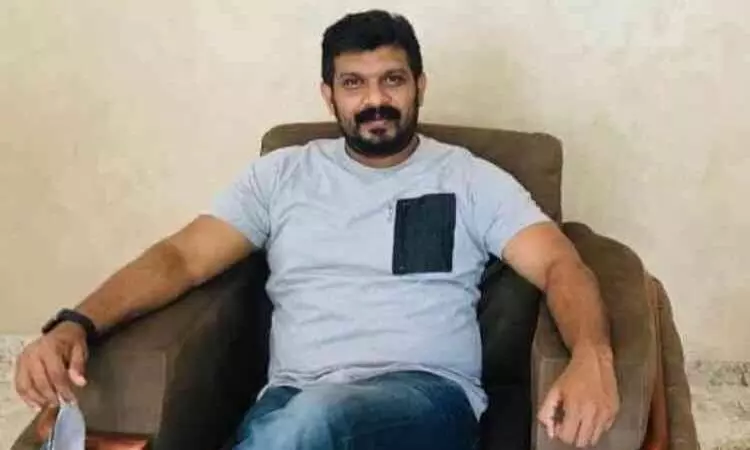 യുവാവ് കിടപ്പ് മുറിയിൽ തൂങ്ങി മരിച്ച നിലയിൽ യുവാവ് കിടപ്പ് മുറിയിൽ തൂങ്ങി മരിച്ച നിലയിൽ