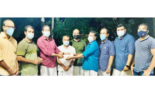 കൊയിലാണ്ടിക്കൂട്ടം പത്താം വാർഷികം: ആദ്യ സഹായം കൈമാറി