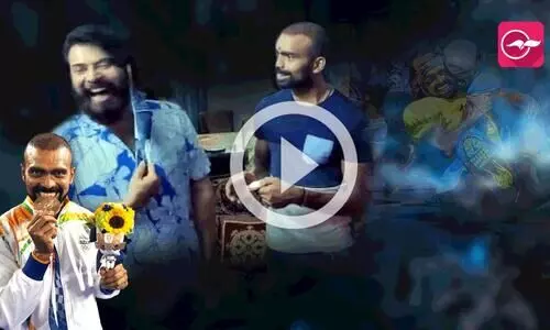 അഭിനന്ദിക്കാനെത്തിയ മമ്മൂട്ടിയെ പൊട്ടിച്ചിരിപ്പിച്ച് ശ്രീജേഷ് അഭിനന്ദിക്കാനെത്തിയ മമ്മൂട്ടിയെ പൊട്ടിച്ചിരിപ്പിച്ച് ശ്രീജേഷ്