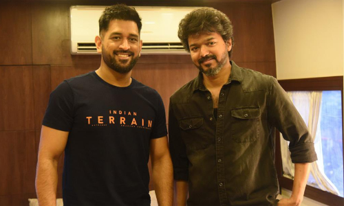 സോഷ്യൽ മീഡിയയിൽ വൈറലായി തല-ദളപതി കൂടിക്കാഴ്​ച്ച