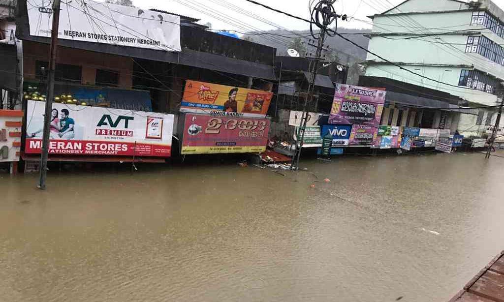 മഹാപ്രളയത്തിൻ്റെ ഞെട്ടിക്കുന്ന ഓർമയിൽ നിന്ന് ഇനിയും മുക്തമാകാതെ റാന്നി മഹാപ്രളയത്തിൻ്റെ ഞെട്ടിക്കുന്ന ഓർമയിൽ നിന്ന് ഇനിയും മുക്തമാകാതെ റാന്നി