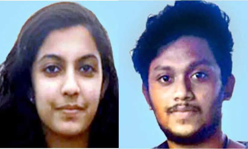 ബൈക്കിൽ കാറിടിച്ച് രണ്ട് എൻജിനീയറിങ് വിദ്യാർഥികൾ മരിച്ചു ബൈക്കിൽ കാറിടിച്ച് രണ്ട് എൻജിനീയറിങ് വിദ്യാർഥികൾ മരിച്ചു