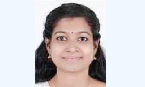 വൃ​ക്ക​ക​ൾ ത​ക​രാ​റി​ലാ​യ യു​വ​തി ക​നി​വു തേ​ടു​ന്നു