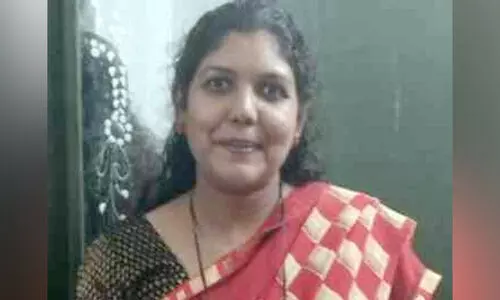 മകളാണെന്ന് പറഞ്ഞ് വീട്ടിലെത്തി ബഹളമുണ്ടാക്കിയ യുവതി മധ്യവയസ്കന്റെ അടിേയറ്റ് മരിച്ചു മകളാണെന്ന് പറഞ്ഞ് വീട്ടിലെത്തി ബഹളമുണ്ടാക്കിയ യുവതി മധ്യവയസ്കന്റെ അടിേയറ്റ് മരിച്ചു