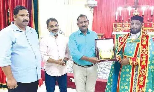 സുനിൽ തോമസ്​ പാറാനിക്കലിന്​ യാത്രയയപ്പ്​