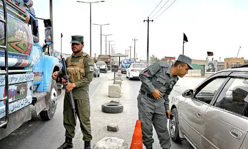 കാബൂൾ വളഞ്ഞ്​ താലിബാൻ; ത​​ല​​സ്​​​ഥാ​​ന ന​​ഗ​​രി​​ക്ക്​ 11 കി​​ലോ​​മീ​​റ്റ​​ർ അ​​ക​​ലെ​വരെ എത്തി