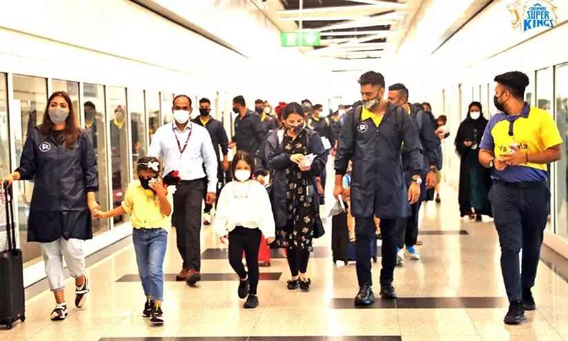 െഎ.പി.എൽ: ആദ്യ ടീമുകൾ എത്തി െഎ.പി.എൽ: ആദ്യ ടീമുകൾ എത്തി