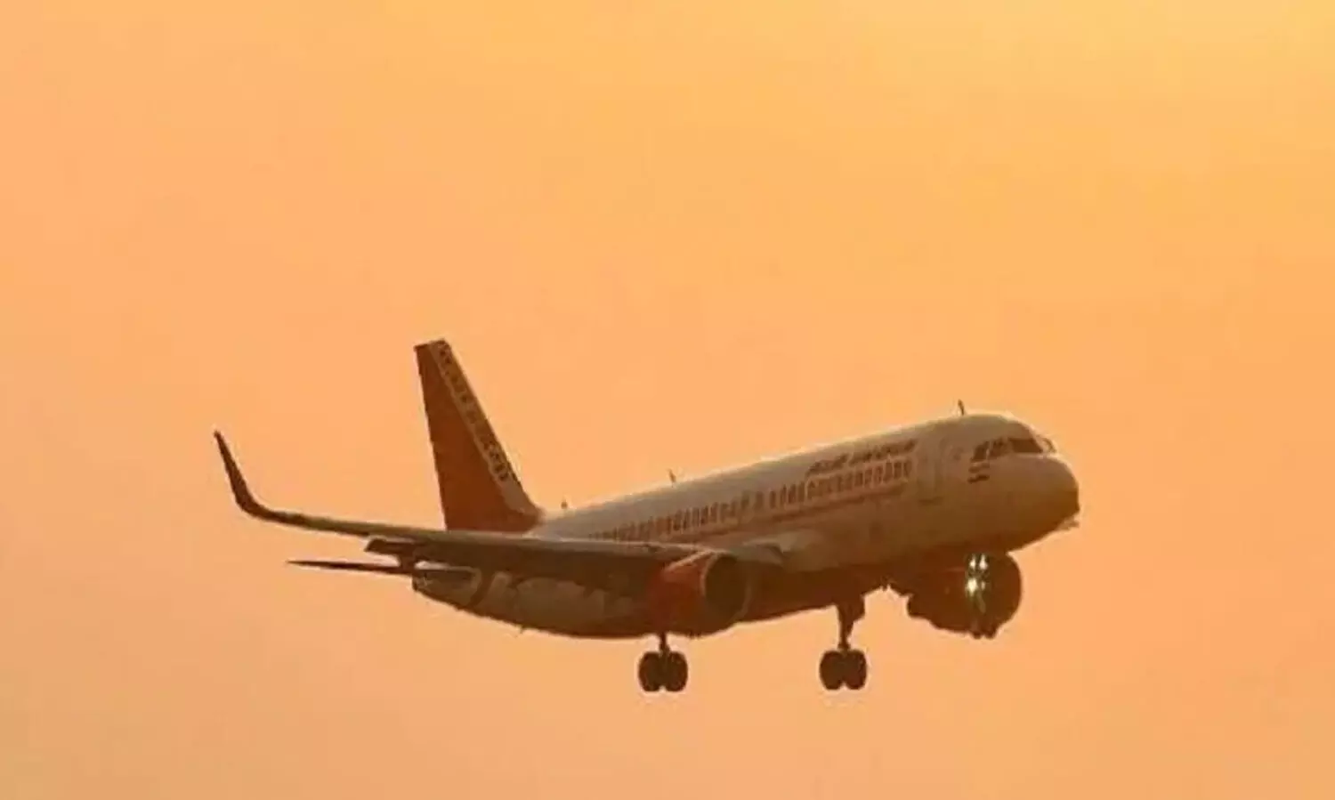 അനിശ്​ചിതത്വങ്ങൾക്കൊടുവിൽ  അഫ്​ഗാനിസ്​താനിൽ നിന്ന്​ ഇന്ത്യയിലേക്ക് വിമാനം​ പുറപ്പെട്ടു