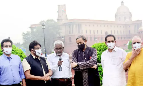 സ്വാതന്ത്ര്യത്തിന്‍റെ അമൃതം പകർന്ന്​ വി ഇന്ത്യ@75