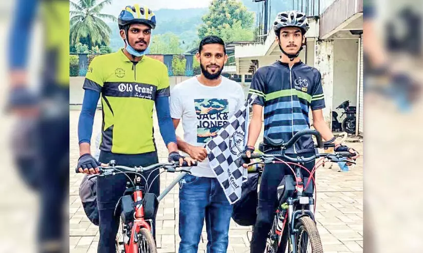 kashmir cycle journey