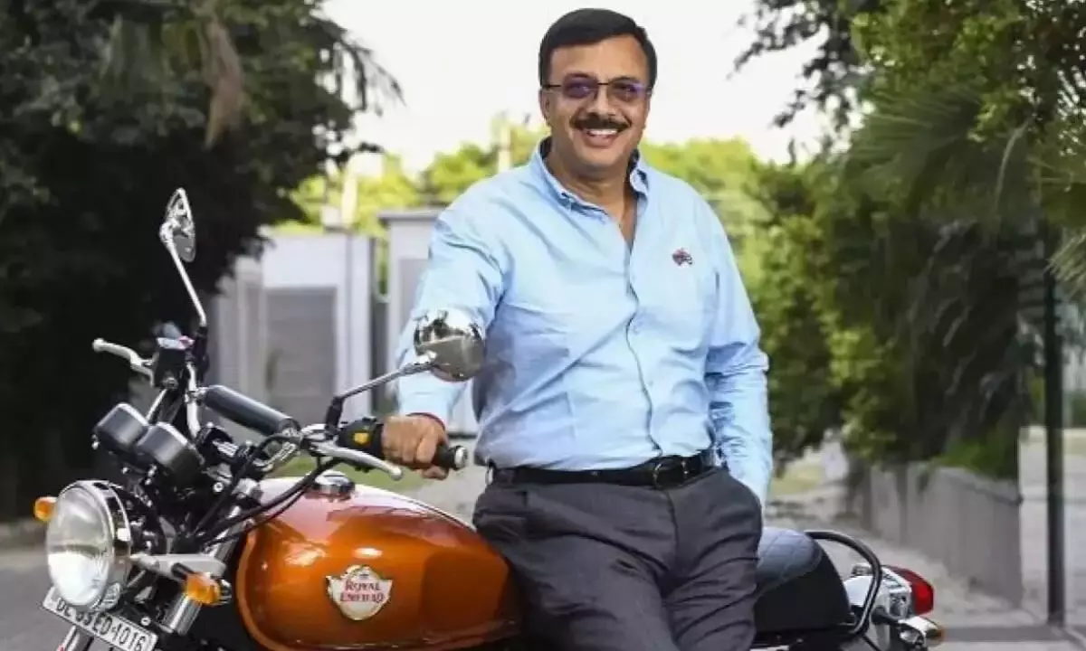 റോയലിെൻറ മിശിഹാ, വിനോദ് ദസാരി പടിയിറങ്ങി; ഇനി ആതുരാലയ രംഗത്ത് പ്രവർത്തിക്കും റോയലിെൻറ മിശിഹാ, വിനോദ് ദസാരി പടിയിറങ്ങി; ഇനി ആതുരാലയ രംഗത്ത് പ്രവർത്തിക്കും