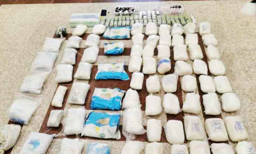 മയക്കുമരുന്ന് കടത്താനുള്ള ശ്രമം പരാജയപ്പെടുത്തി മയക്കുമരുന്ന് കടത്താനുള്ള ശ്രമം പരാജയപ്പെടുത്തി