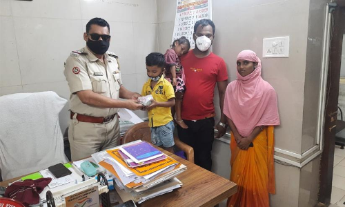 Nagpur Cop Pays Fine For Auto Driver Who Brought Cash From Sons Piggy Bank