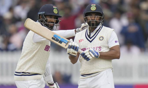 അർധ സെഞ്ച്വറിയുമായി ഷമിയുടെ ചെറുത്തുനിൽപ്പ്​; ഇന്ത്യക്ക്​ മികച്ച ലീഡ്​