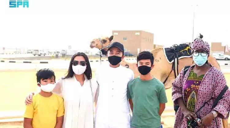 ഒട്ടക മഹോത്സവം കാണാൻ നിരവധി വിദേശികൾ ഒട്ടക മഹോത്സവം കാണാൻ നിരവധി വിദേശികൾ