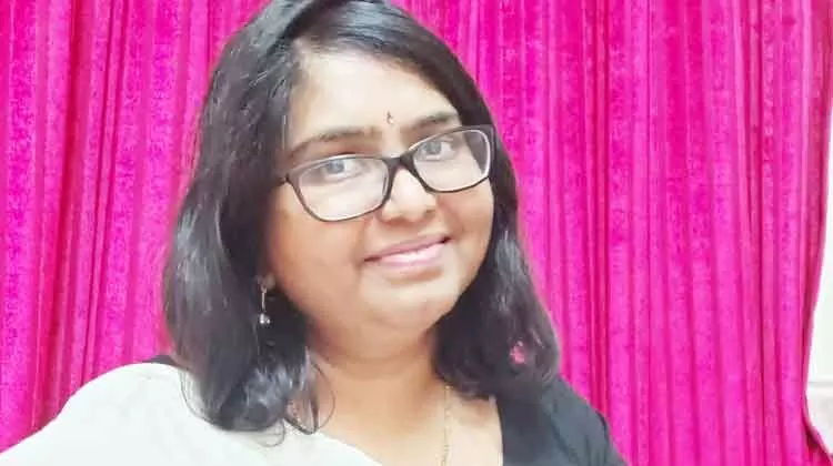 പൂക്കളവും പ്രിയ ഓണപ്പാട്ടുകളും