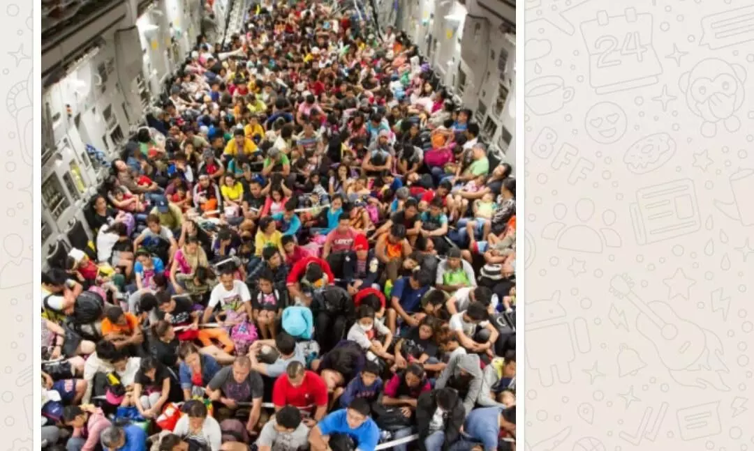 അഫ്ഗാനിസ്താനിൽ കുടുങ്ങിയ 800 ഇന്ത്യക്കാരെ കുത്തിനിറച്ച വിമാനത്തിൽ നാട്ടിലെത്തിച്ചെന്ന്; പ്രചരിക്കുന്നത് 2013ലെ ചിത്രം അഫ്ഗാനിസ്താനിൽ കുടുങ്ങിയ 800 ഇന്ത്യക്കാരെ കുത്തിനിറച്ച വിമാനത്തിൽ നാട്ടിലെത്തിച്ചെന്ന്; പ്രചരിക്കുന്നത് 2013ലെ ചിത്രം