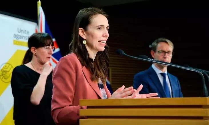 ആറു മാസത്തിനിടെ ആദ്യ കോവിഡ് കേസ്; സമ്പൂർണ അടച്ചിടൽ പ്രഖ്യാപിച്ച് ന്യൂസിലൻഡ് ആറു മാസത്തിനിടെ ആദ്യ കോവിഡ് കേസ്; സമ്പൂർണ അടച്ചിടൽ പ്രഖ്യാപിച്ച് ന്യൂസിലൻഡ്