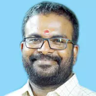 ല​ച​ന​ന്‍