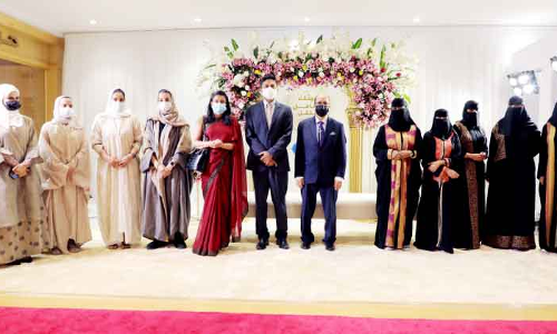 ലു​ലു ഗ്രൂ​പ്​ ഇ​ന്ത്യ-​സൗ​ദി ഉ​ഭ​യ​ക​ക്ഷി ബ​ന്ധ​ത്തി​െൻറ 75ാം വാ​ർ​ഷി​കം ആ​ഘോ​ഷി​ക്കു​ന്നു