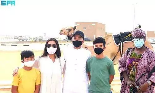 ഒ​ട്ട​ക​ മ​ഹോ​ത്സ​വം കാ​ണാ​ൻ നി​ര​വ​ധി വി​ദേ​ശി​ക​ൾ