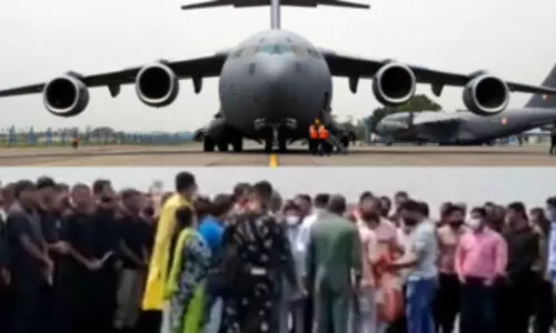 കാബൂളിൽ നിന്ന്​ ഇന്ത്യൻ സുരക്ഷാ ഉദ്യോഗസ്ഥരേയും വഹിച്ചുള്ള വ്യോമസേന വിമാനം ഗുജറാത്തിലെത്തി