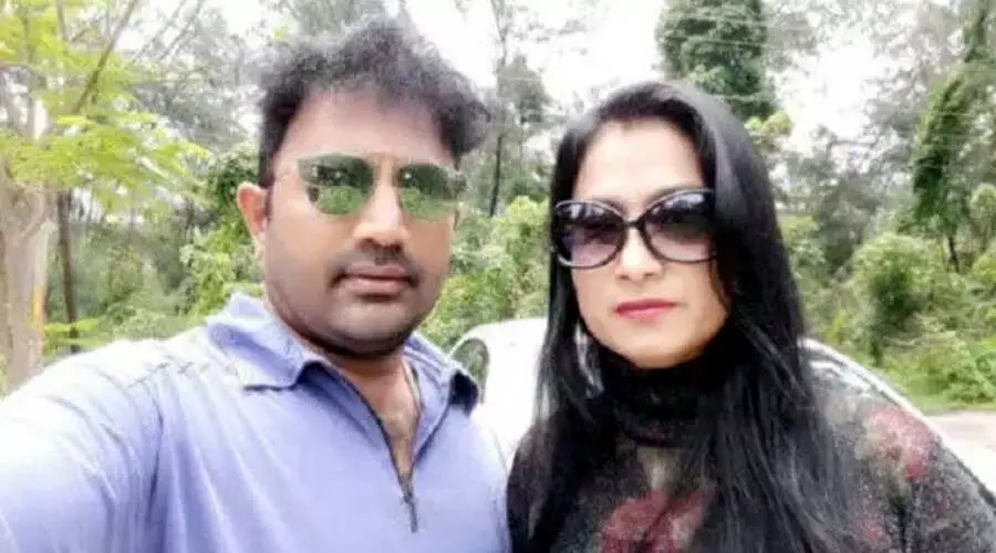 കോവിഡ് ബാധിച്ചതിന്റെ ഭീതിയിൽ ജീവിതം അവസാനിപ്പിച്ച് ദമ്പതികൾ കോവിഡ് ബാധിച്ചതിന്റെ ഭീതിയിൽ ജീവിതം അവസാനിപ്പിച്ച് ദമ്പതികൾ