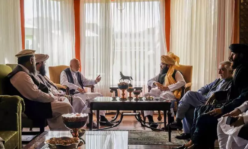 അഫ്​ഗാൻ മുൻ പ്രസിഡൻറ്​ ഹാമിദ്​ കർസായി താലിബാനുമായി കൂടിക്കാഴ്​ച നടത്തി