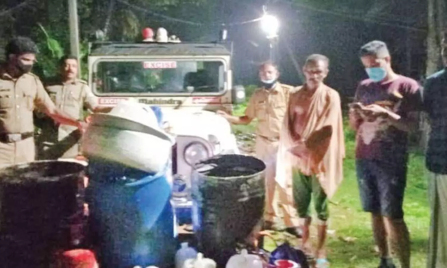 വാഴകൃഷിയുടെ മറവിൽ ചാരായം വാറ്റ്​: ഒരാൾ പിടിയിൽ