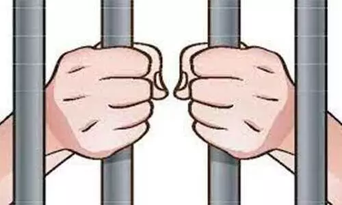 ക​ള്ള​പ്പ​ണം: 40 പേ​ർ​ക്ക്​ ത​ട​വും 8,600 ല​ക്ഷം ദി​ര്‍ഹം പി​ഴ​യും