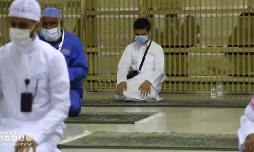 പന്ത്രണ്ട് വയസ്സിനു മുകളിൽ പ്രായമുള്ള കുട്ടികൾ ഉംറക്കെത്തി തുടങ്ങി പന്ത്രണ്ട് വയസ്സിനു മുകളിൽ പ്രായമുള്ള കുട്ടികൾ ഉംറക്കെത്തി തുടങ്ങി