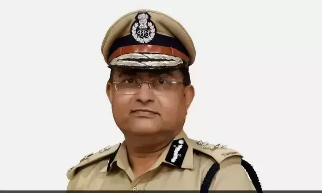 വിരമിക്കാൻ മൂന്നു ദിവസം നിൽക്കെ ഡൽഹി പൊലീസ്​ മേധാവിയാക്കി; അസ്​താനയുടെ നിയമനത്തിനെതിരെ കേസ്​