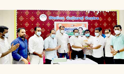 സി​ദ്ദീ​ഖ് പു​റാ​യി​ലി​ന് ഇ​ൻ​കാ​സ് കോ​ഴി​ക്കോ​ട് ജി​ല്ല ക​മ്മി​റ്റി സ്വീ​ക​ര​ണം ന​ല്‍കി