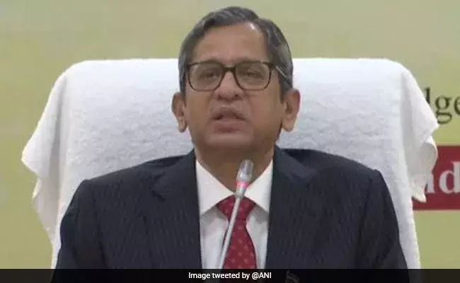 സുപ്രീംകോടതിയിലേക്ക്​ ഒമ്പതു​ ജഡ്​ജിമാരെ ശിപാർശ ചെയ്​ത്​ കൊളീജിയം;  മൂന്നു​ വനിതകൾ പട്ടികയിൽ, ജസ്​റ്റിസ്​ ബി.വി. നാഗരത്ന ആദ്യ വനിത ചീഫ്​ ജസ്​റ്റിസ്​ ആയേക്കും