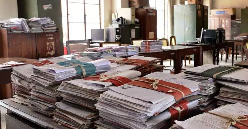 സർക്കാർ സ്ഥാപനങ്ങൾക്ക് ഇന്ന് മുതൽ തുടർച്ചയായി അഞ്ചു ദിവസം അവധി; ഇന്ന് ബാങ്കുകൾ പ്രവർത്തിക്കും സർക്കാർ സ്ഥാപനങ്ങൾക്ക് ഇന്ന് മുതൽ തുടർച്ചയായി അഞ്ചു ദിവസം അവധി; ഇന്ന് ബാങ്കുകൾ പ്രവർത്തിക്കും