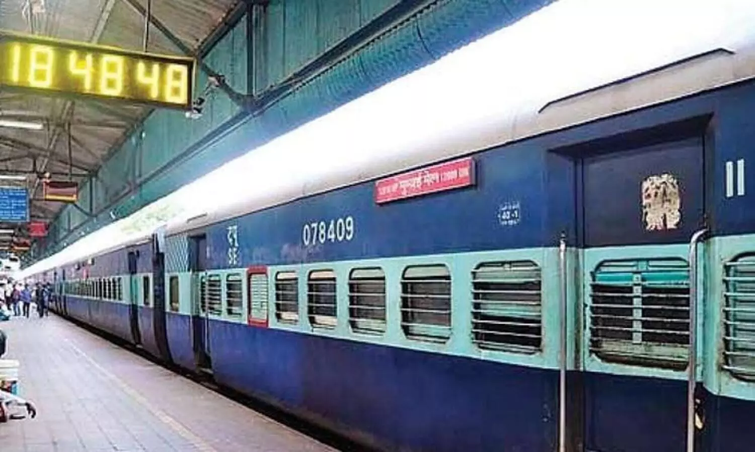 ട്രെയിനിൽ ചാടിക്കയറാൻ ശ്രമിച്ചയാൾക്ക് വീണ് ഗുരുതരപരിക്ക്