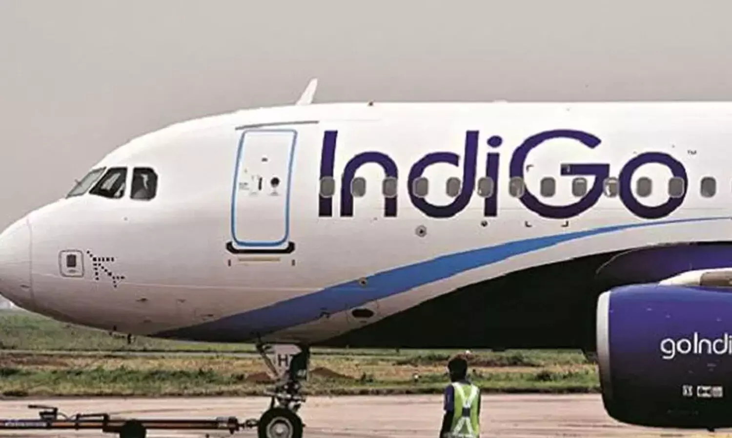 കോവിഡ്​ നിയമ ലംഘനം; നിർത്തിവെച്ച ഇൻഡിഗോ സർവീസ്​ നാളെ​ പുനരാരംഭിക്കും