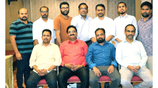 സ​മീ​ഉ​ല്ല​ക്ക് പ്ര​വാ​സി യാ​ത്ര​യ​യ​പ്പ് ന​ൽ​കി