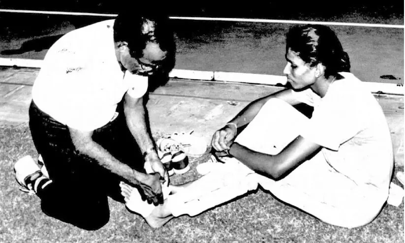 ഒ.​എം. ന​മ്പ്യാ​ർ: അ​നു​പ​മം,  ഇൗ ​ഗു​രു​ശി​ഷ്യ ബ​ന്ധം