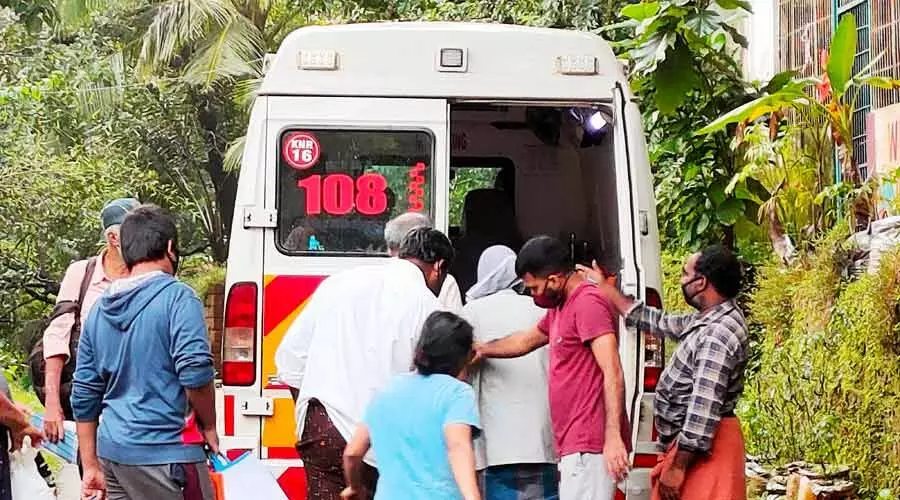 അഗതി മന്ദിരത്തിലെ കോവിഡ് വ്യാപനം: അടിയന്തര നടപടിക്ക് മനുഷ്യാവകാശ കമീഷൻ ഉത്തരവ് അഗതി മന്ദിരത്തിലെ കോവിഡ് വ്യാപനം: അടിയന്തര നടപടിക്ക് മനുഷ്യാവകാശ കമീഷൻ ഉത്തരവ്