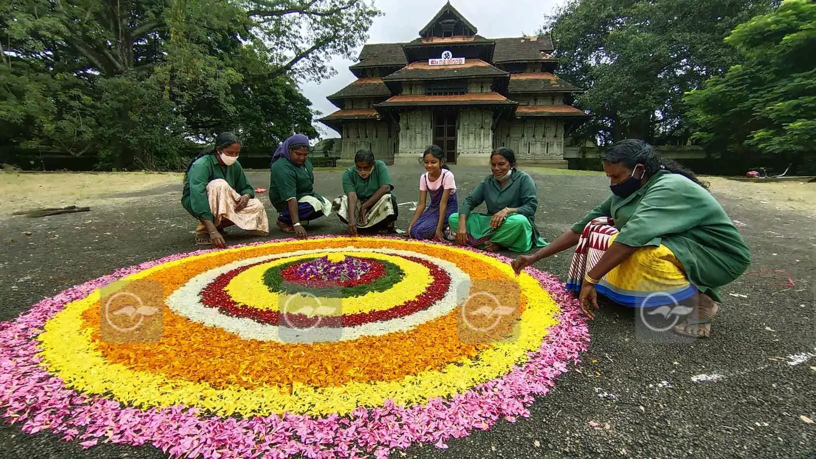കരുതലോണം പൊന്നോണം