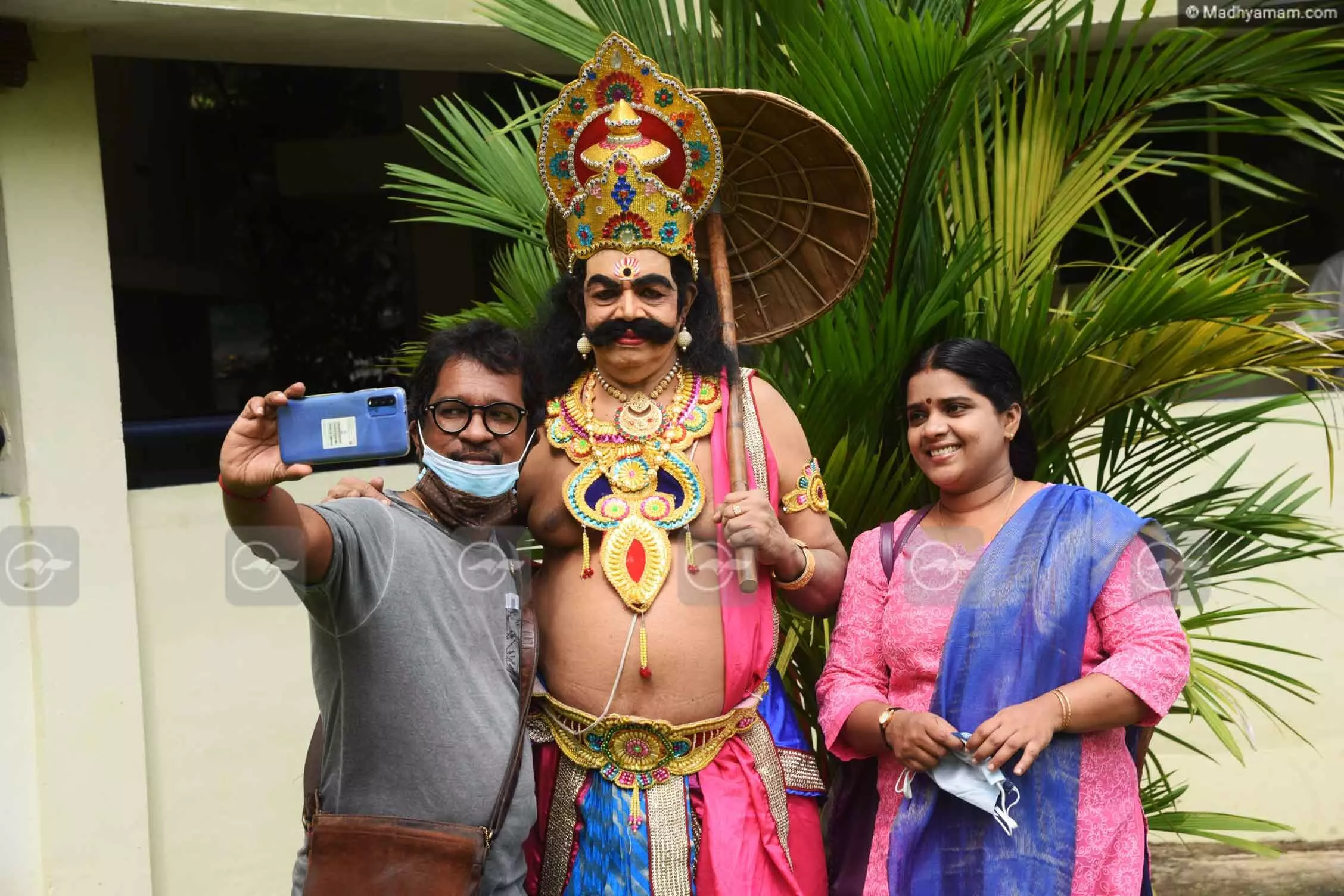 കരുതലോണം പൊന്നോണം