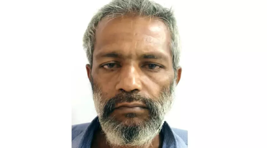 അന്തര്ജില്ല മോഷ്ടാവ് ബാങ്ക് കവര്ച്ചാശ്രമത്തിനിടെ പിടിയില് അന്തര്ജില്ല മോഷ്ടാവ് ബാങ്ക് കവര്ച്ചാശ്രമത്തിനിടെ പിടിയില്