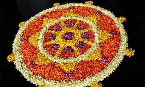 ഒാണം കെ​േങ്കമമാക്കാൻ ഒരുങ്ങി മലയാളികൾ