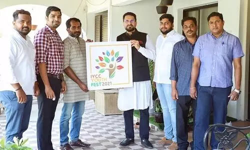 ​െഎ​.​വൈ.​സി.​സി യൂ​ത്ത് ഫെ​സ്​​റ്റ്​ ലോ​ഗോ പ്ര​കാ​ശ​നം ചെ​യ്​​തു