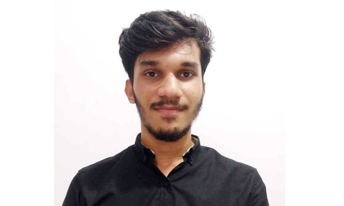 പ്ലാവിലയിൽ രാജ്യങ്ങളുടെ പേരെഴുതി ഇന്ത്യ ബുക്ക് ഓഫ് റെക്കോഡ്സിലേക്ക്